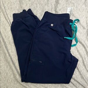Figs Women’s Navy Blue FreeX Jogger Scrub Pants